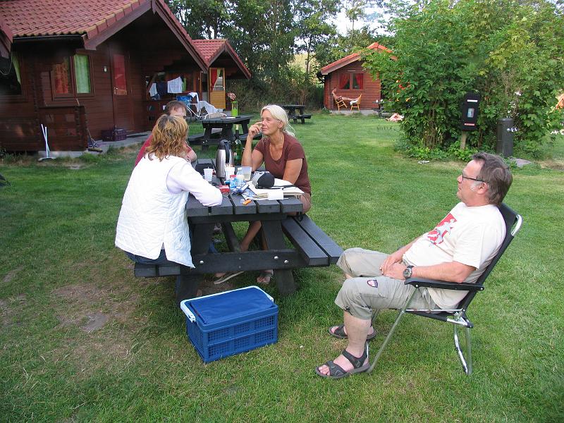 2010-08-06 18-45-30 Ludo.JPG